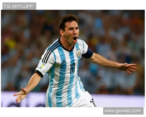 20世纪50年代前足球传奇人物风采：回顾那些改变历史的球星与他们的辉煌时刻